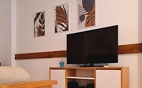 BeelApt - Departamento elegante y seguro, con Cochera Exclusiva